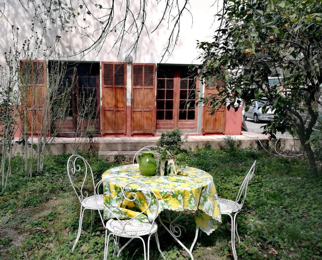 Joli Appartement Dans Villa Entre Nice Et L'Arriere Pays Castagniers Exterior foto